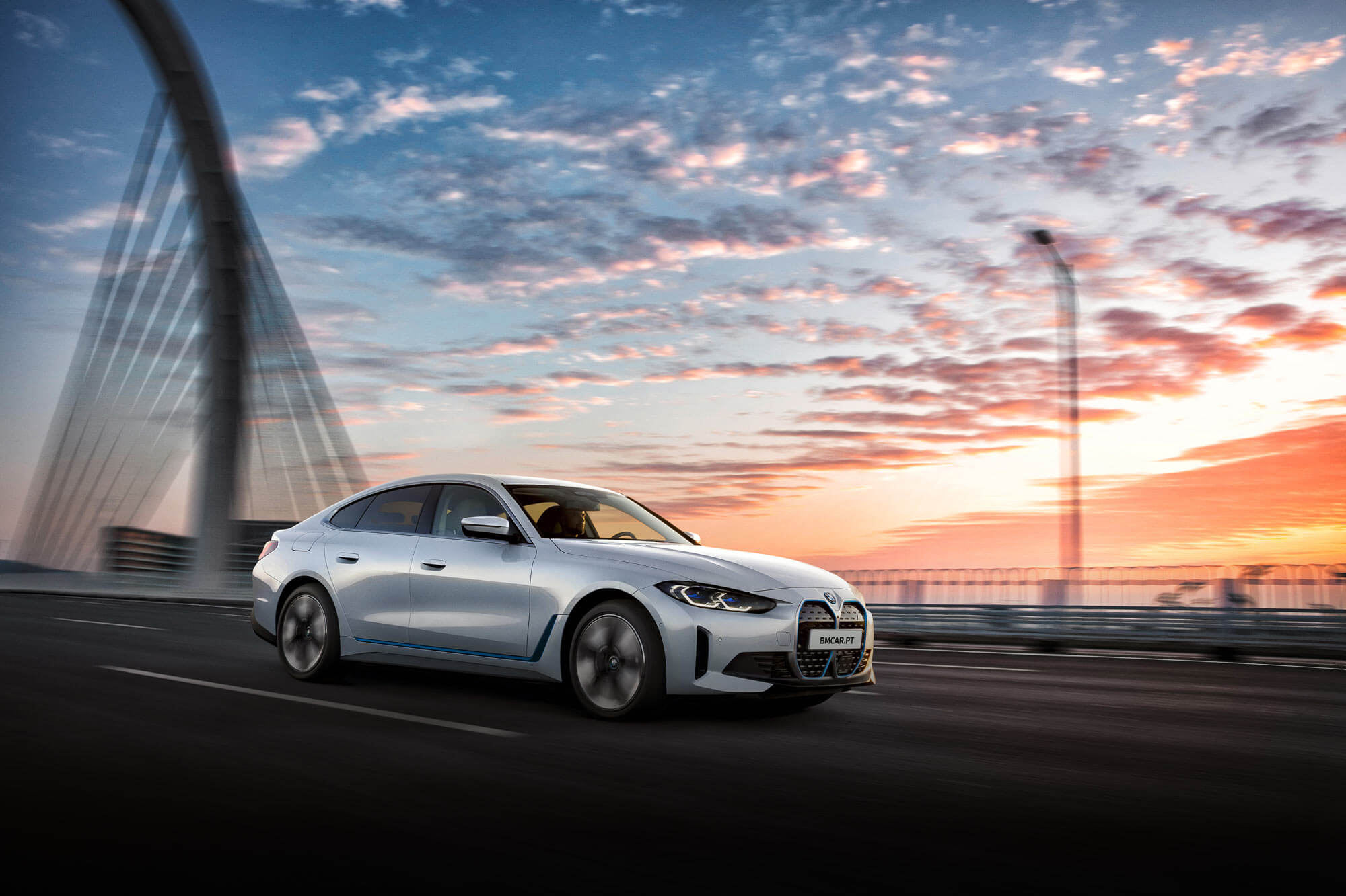 Header - bmw i4 apresentação